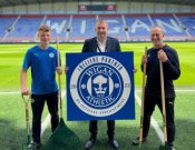 Wigan Athletic Sign Bulldog Tools!